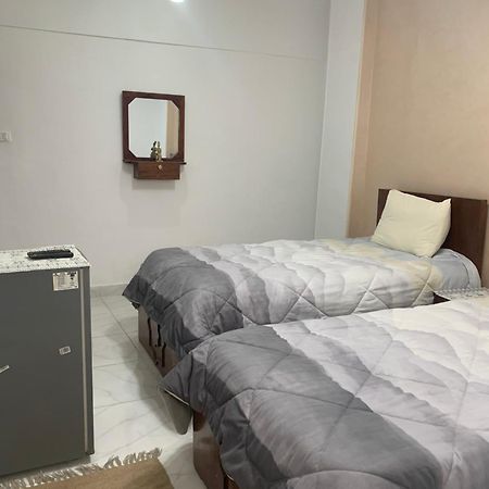 Pyramids Home Guest House Kafrat al Jabal Exterior photo
