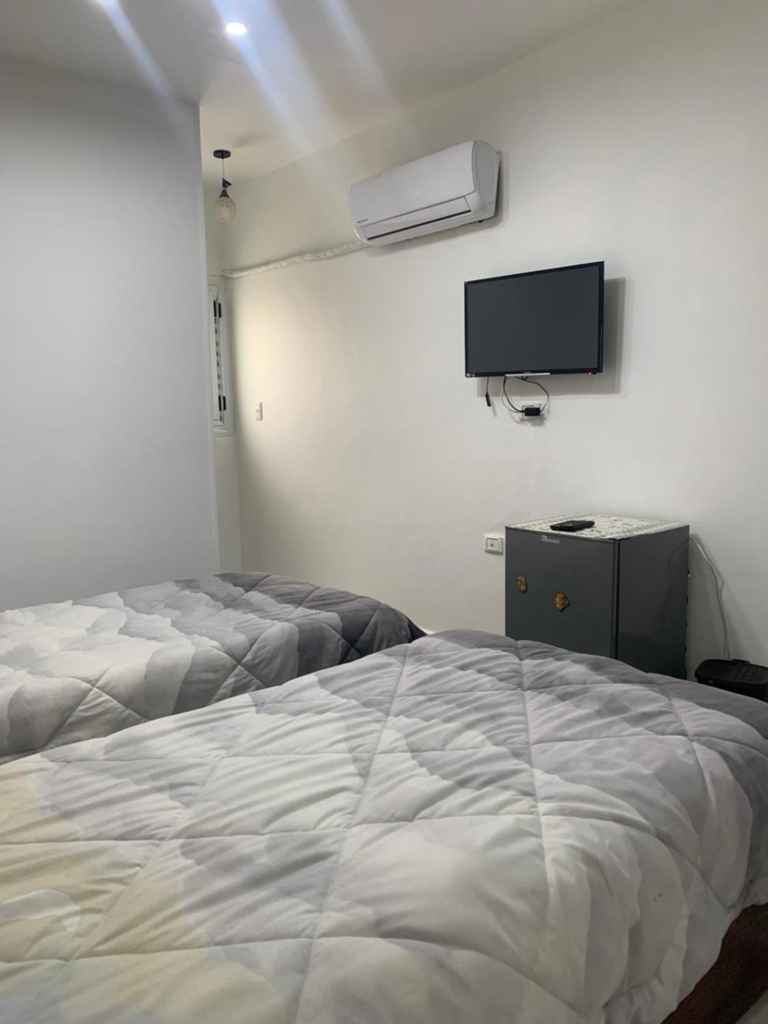 Pyramids Home Guest House Kafrat al Jabal Exterior photo